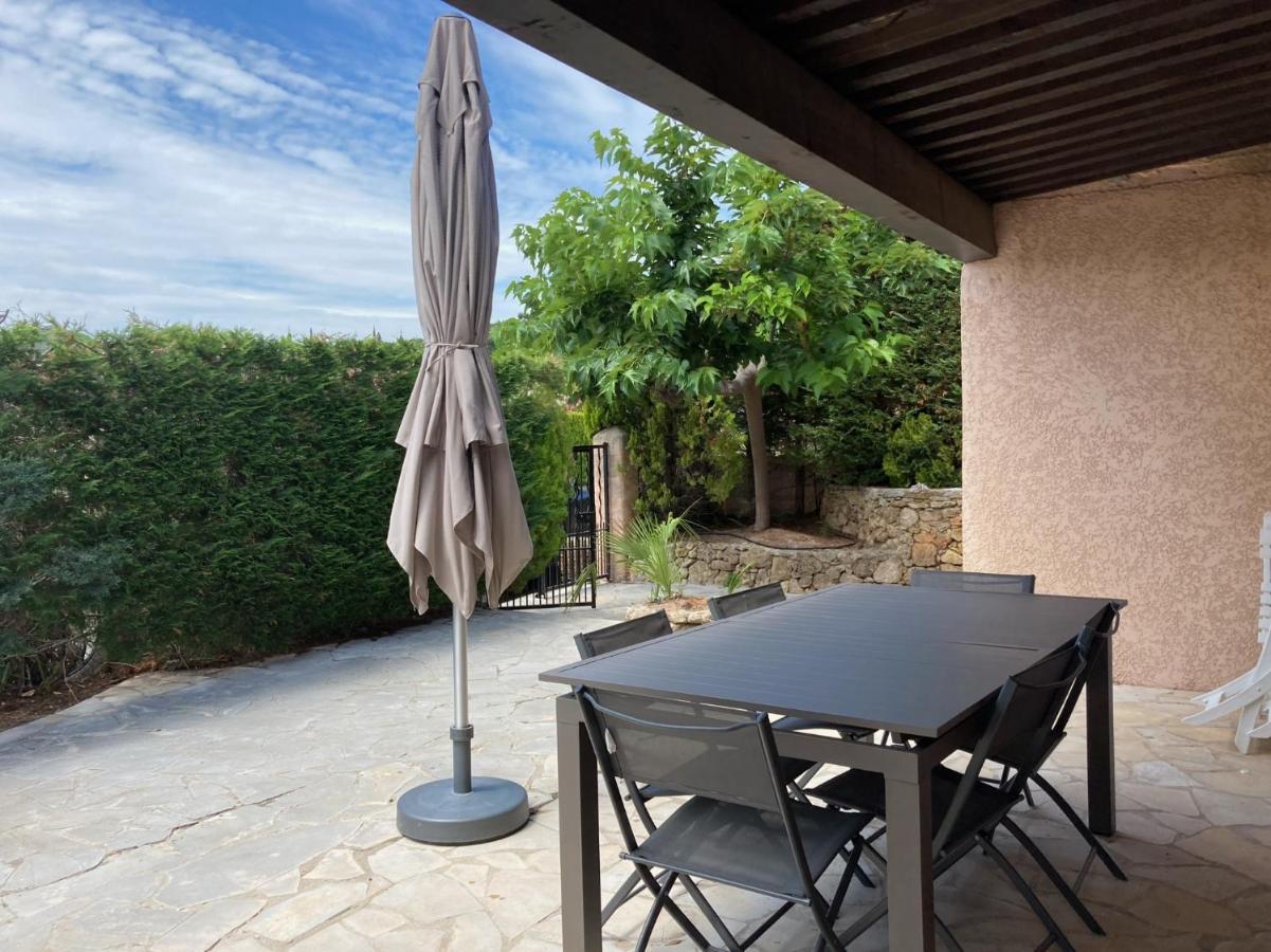 10 à 12 pers FAMILLE Amateurs randonnée Boulouris Panorama Saint Raphael Tennis Piscine partagé Exterior foto